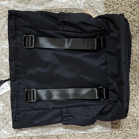 NWT Beyond Yoga convertible Backpack Bag - Picture 4 of 5